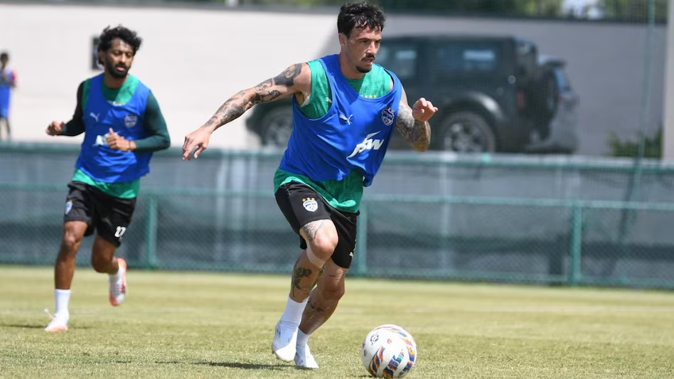 Tennis: Djokovic Claims 7th ATP Finals