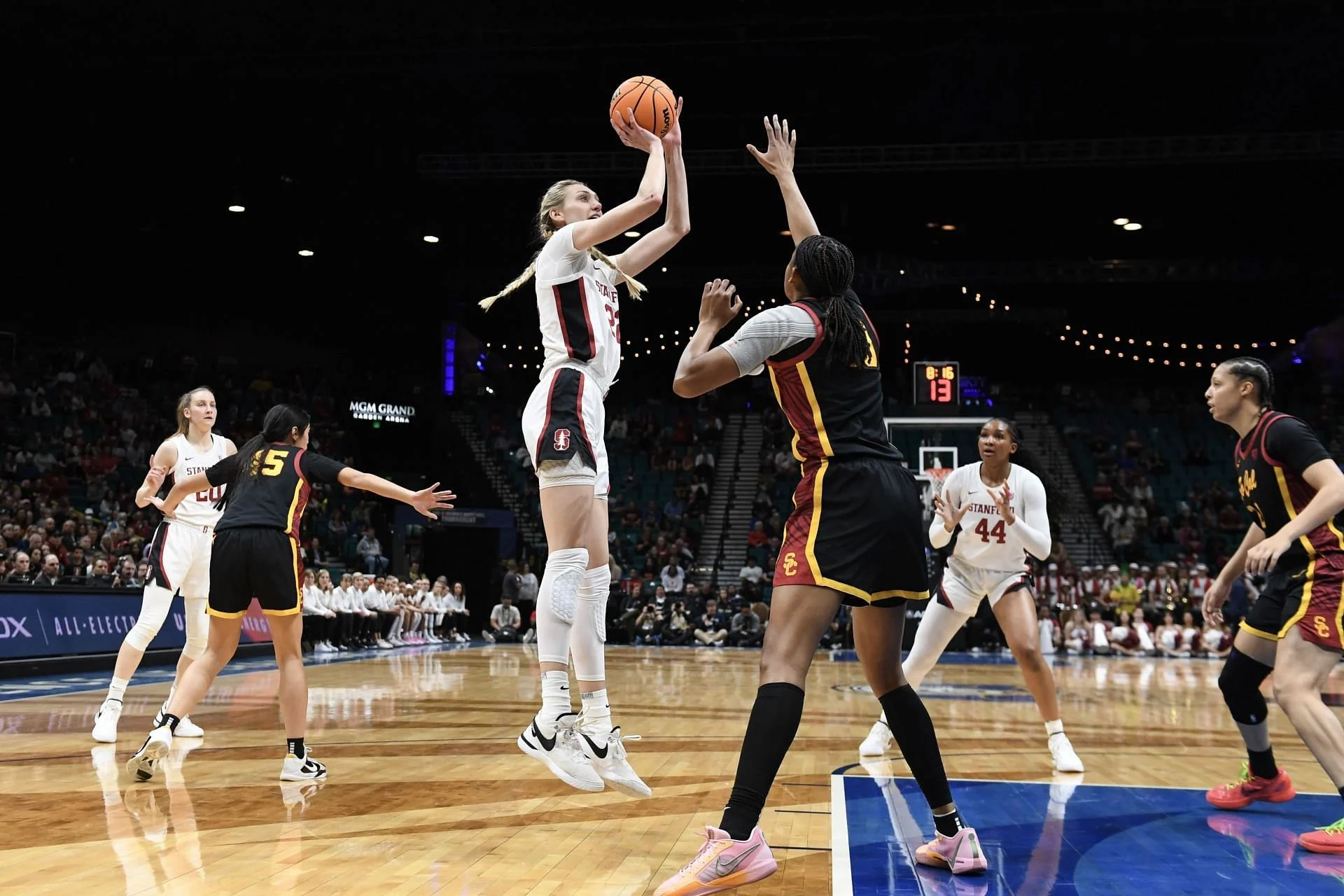 NBA: Warriors Win Eighth Straight